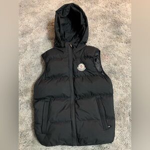 Moncler Black Quilted Outerwear